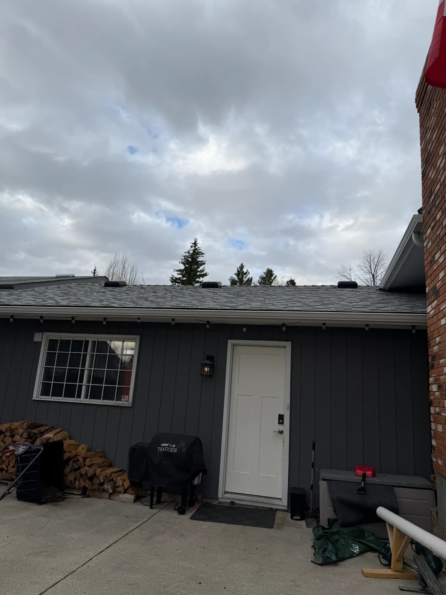 After: after roofing near oakridge way sw