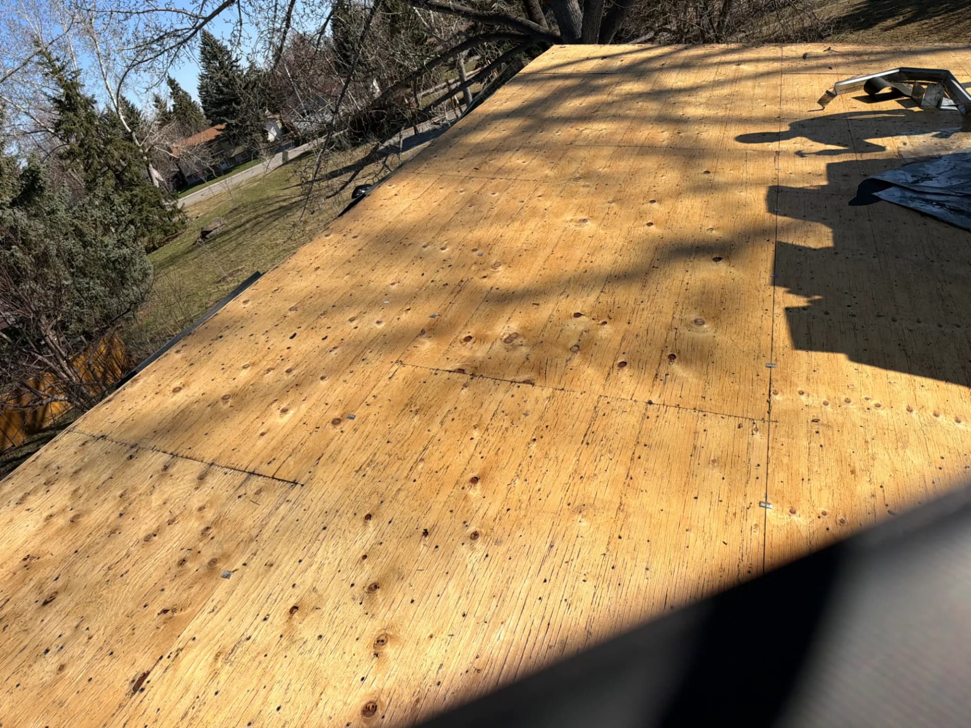 Tear-off / Prep: tear off prep gutters near oakridge way sw