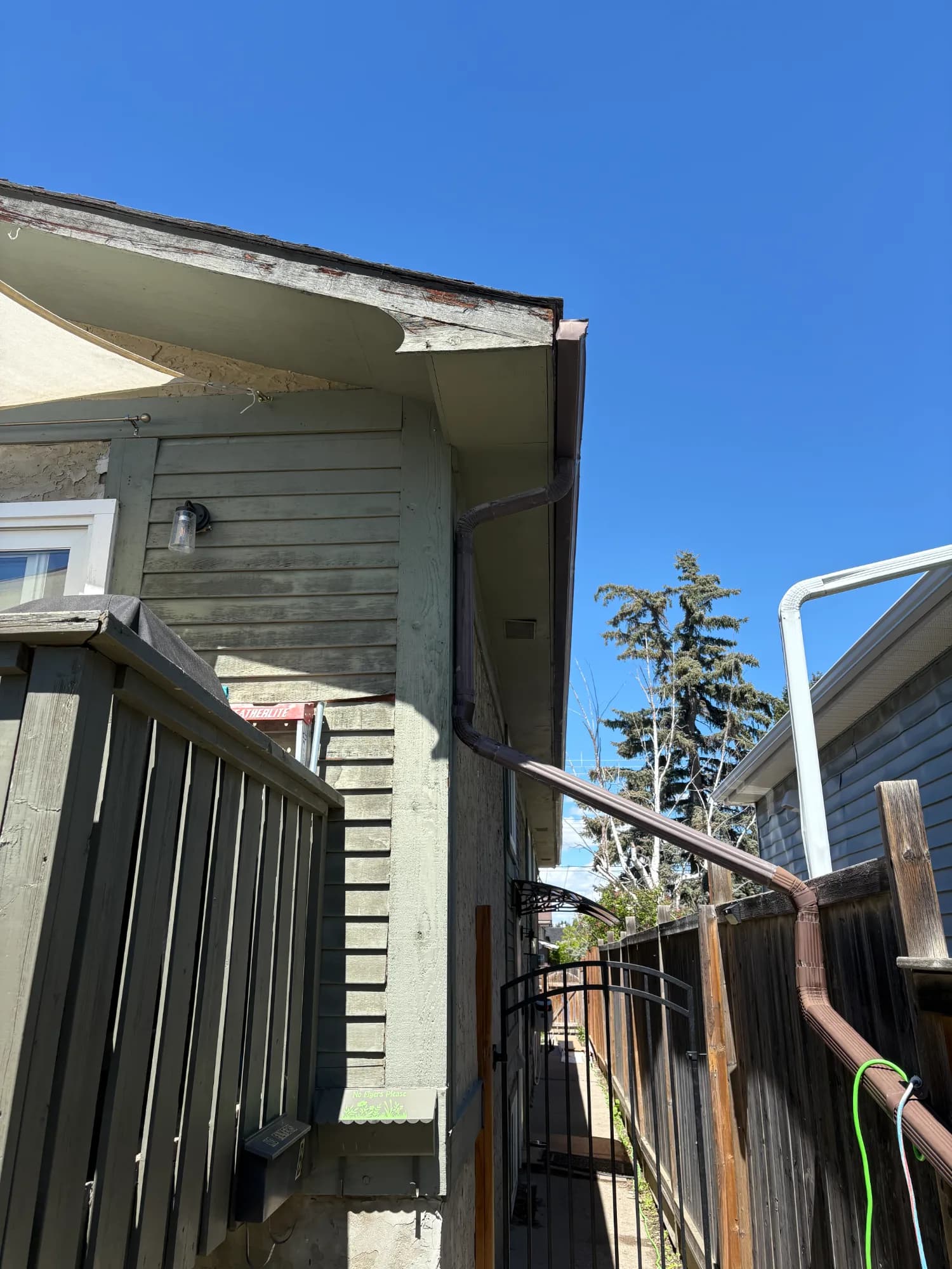 Before: before gutters near ave nw