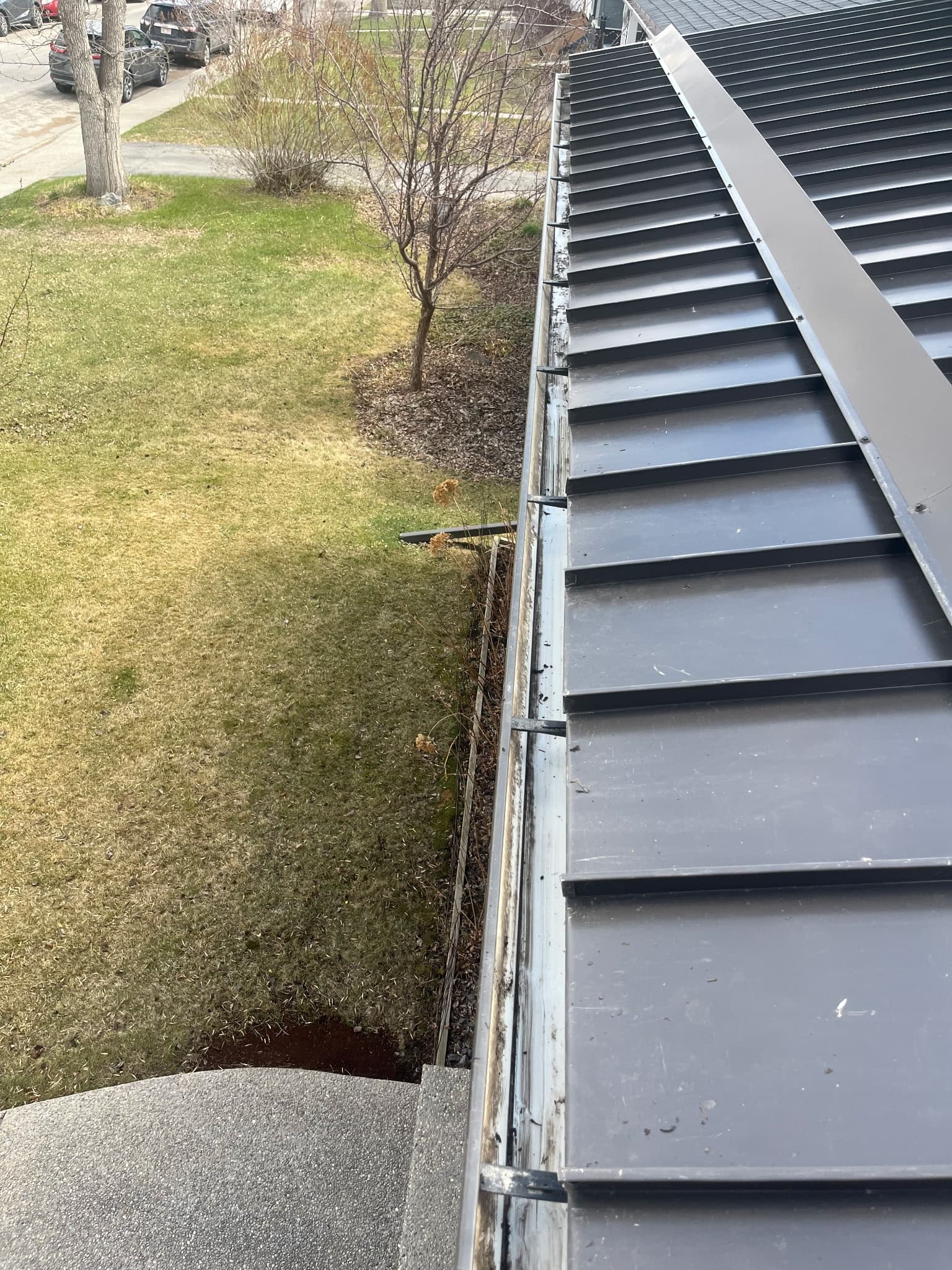 After: after gutters near ave sw